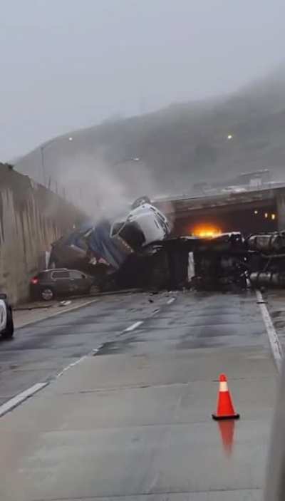Truck crashes onto scene of previous accident