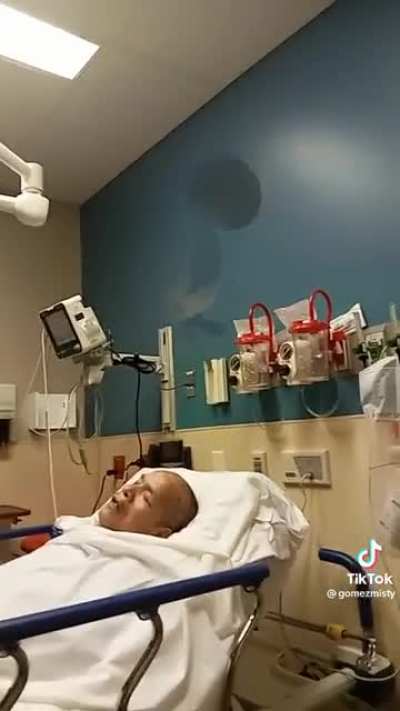 Hey Mickey 👏👏👏👏