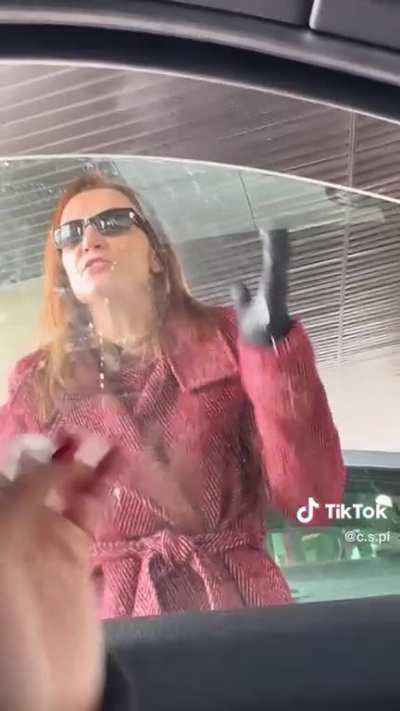 Karen looses her cool over a parking space... but 