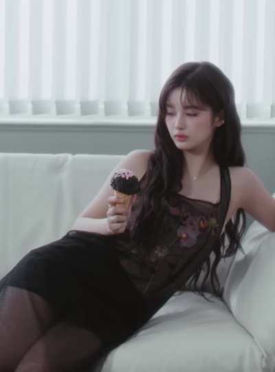 Sullyoon ft Jiwoo