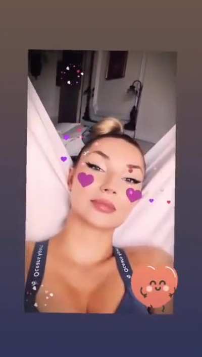 Cleo 