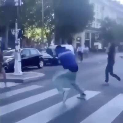 makin my way downtown