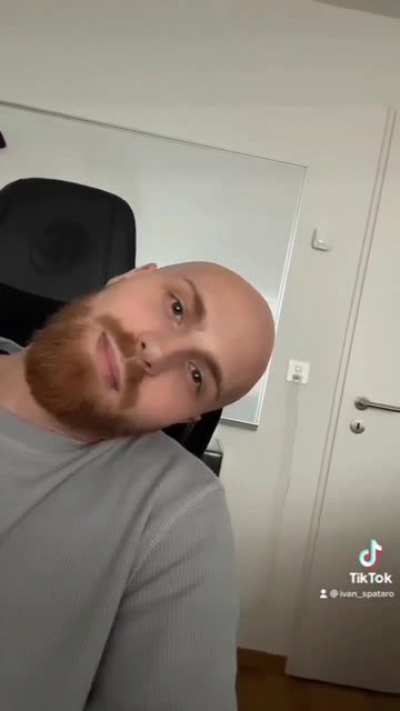 😂
