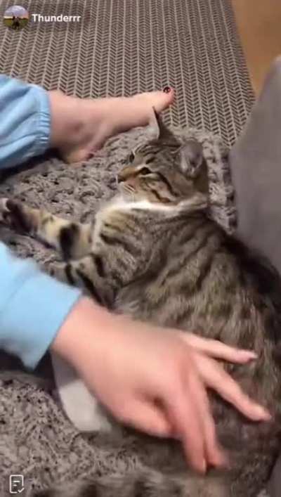 @thunderrr_r feet supercut from the Tiktok live a few hours ago.