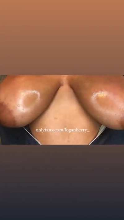 Titty Slow Clap