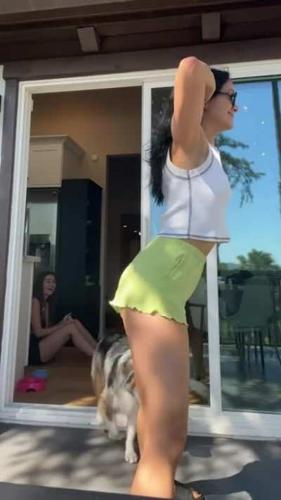 Camila Mendes
