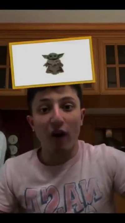 🗿