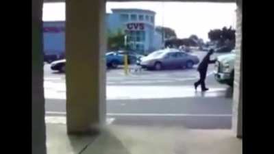 This guy really good at skateboarding
