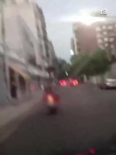 Taxista acosando a una pasajera de uber moto
