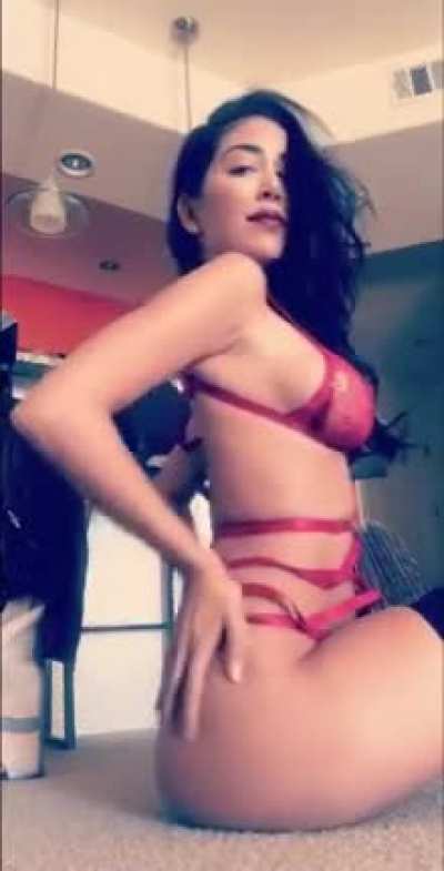 Lizzy in Red