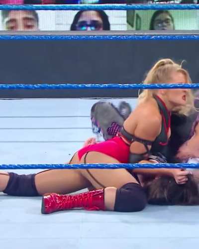 Lacey Evans
