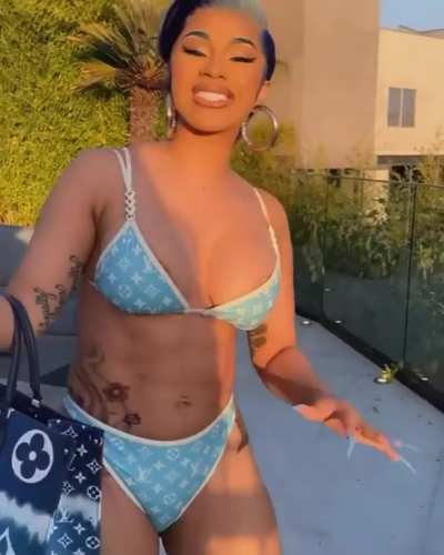 Cardi B Sexy Ass In Her Louis V Bikini 😮‍💨😮‍<wbr>💨