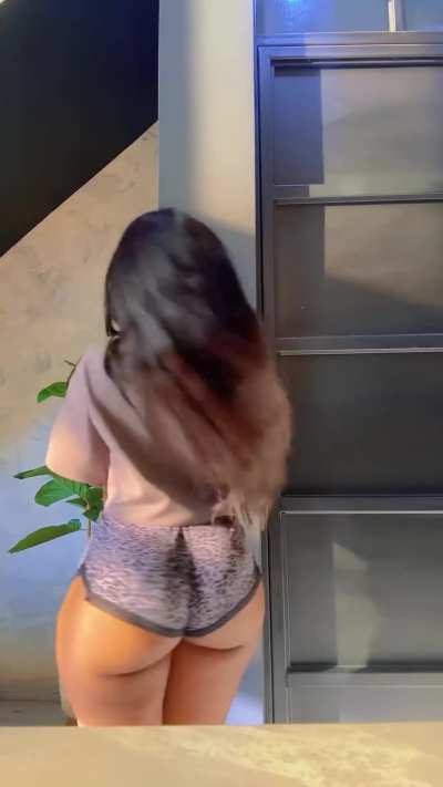 make it clap