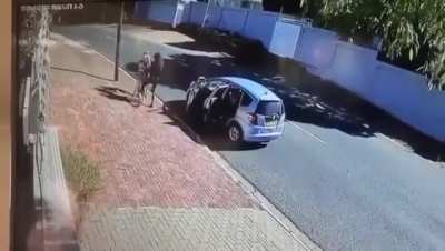 Scrotum cowards attack and rob a woman in broad daylight in a certain African country.