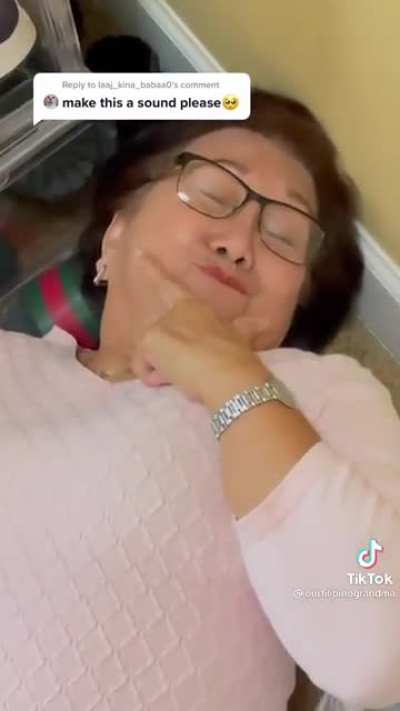 Kaninong lola to?