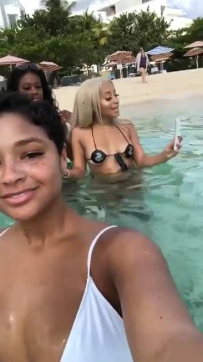 Yana Lew