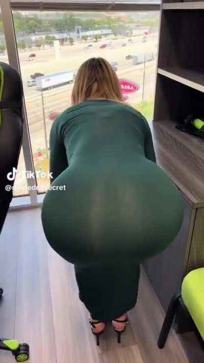 Personal Secre<wbr>tary🍑<wbr>🥵