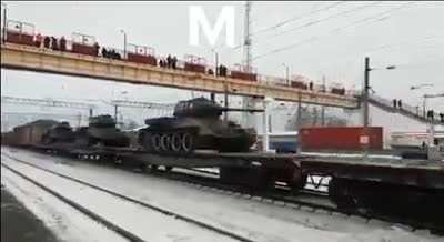Guys, no shit. T-34-85. I’m just waiting for a KV-2