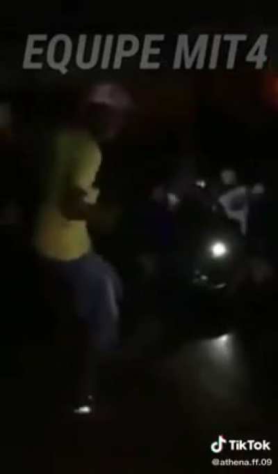 Sabe oque o baihano me disse ? Quando ele acordar ele ti conta kkkkk