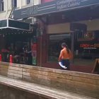 Now that's how you don't walk Into a fight