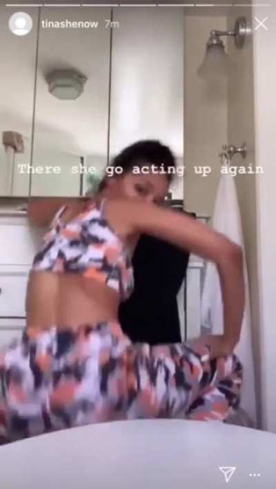 🍑🍑