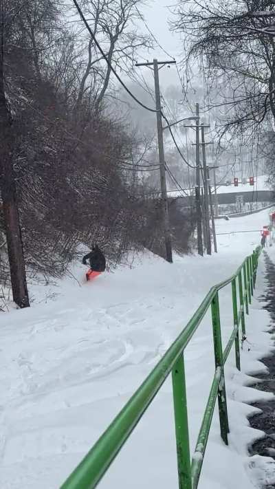 Shredding down Rialto St