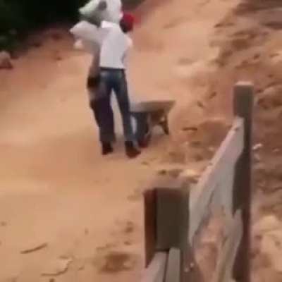 Дураку полработы не показывают...