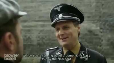 Evergreen, now even with sanders fans defending italian fascists
