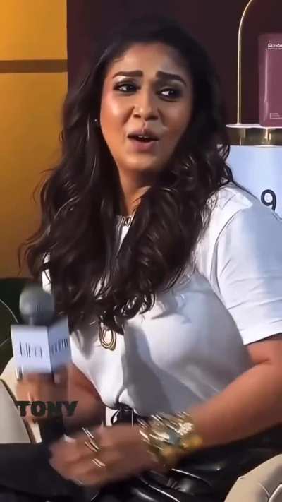Nayanthara 🥵