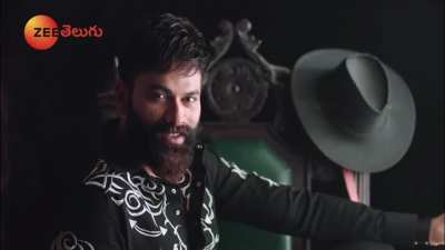 Ohmkar annaya malli chinna pallaliki PTSD ivvadaniki vastunnadu