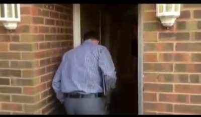 Social servis accusing dad for kid abusing
