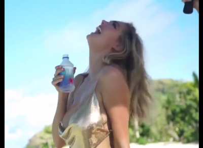 Golden Kate Upton