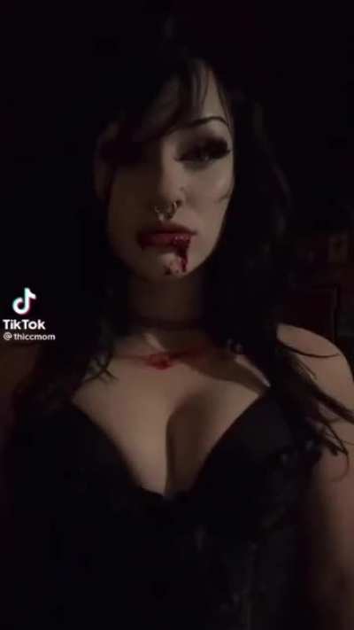 🧛🏻‍♀️