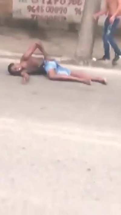 Idiot fights pole…