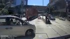 To y'all accusing the protesters deliberately vandalizing the grey car to stop him to go to work, here's a video showing him U turn and hitting a protester.