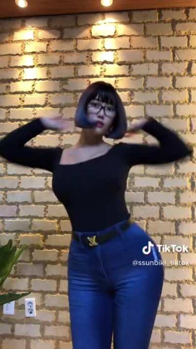 Wide hips Korean
