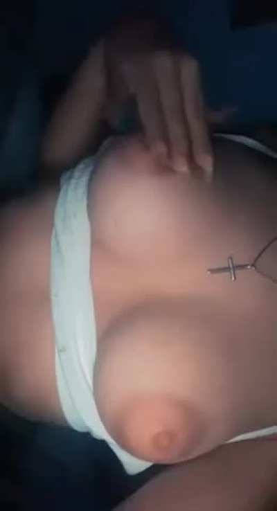 upvote if u like my areolas
