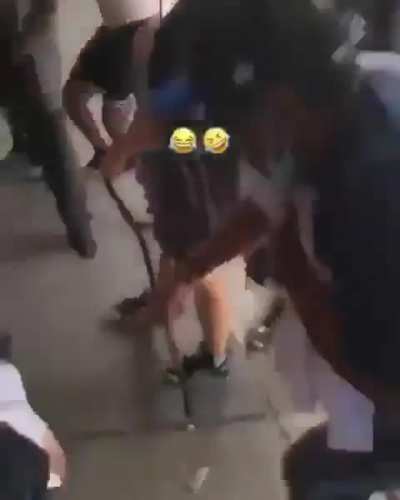 WTF🤣🤣🤣
