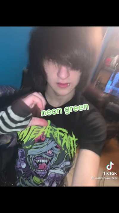 Any takers for my boy Ronnie? 🖤⛓️🤟