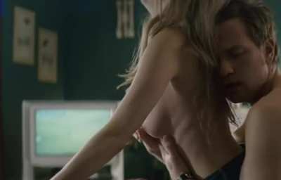 Michelle Williams in Incendiary