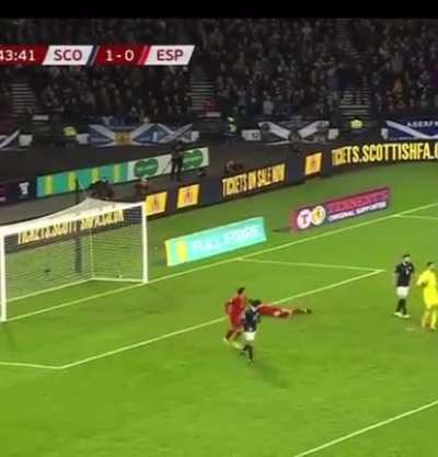 The greatest moment from last night - Joselu's tantrum