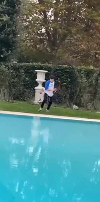 Just a casual game of catch