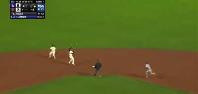 [Highlight] La Stella and Crawford combine for an insane double play