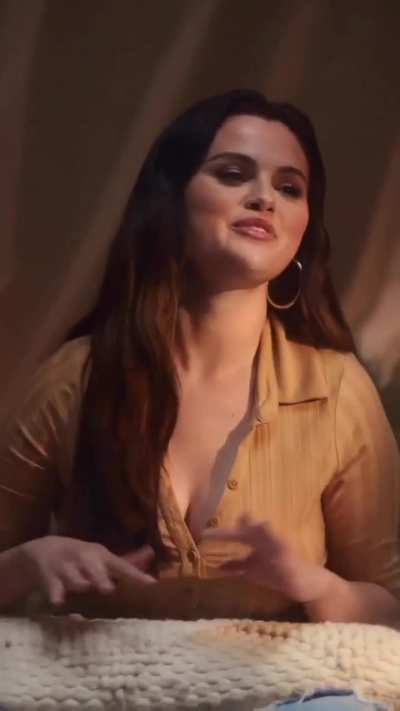 Selena rare beauty
