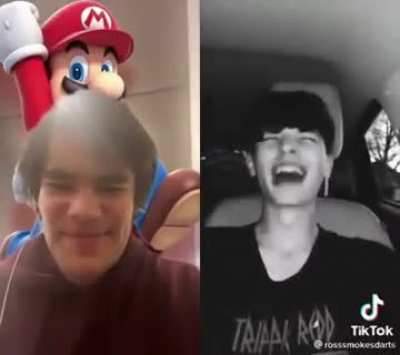 MAMA MIA