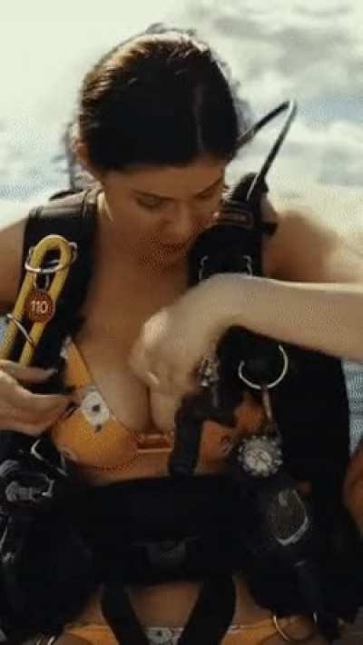 Alexandra Daddario