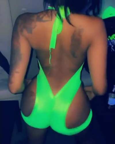 💦 🔫