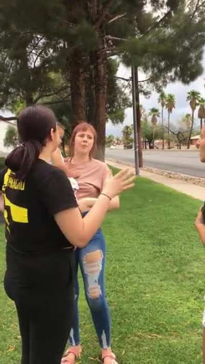 Tucson AZ: Karen ungrateful for passerby’s who saved her kid from a busy street. Cops were called and arrived shortly after.
