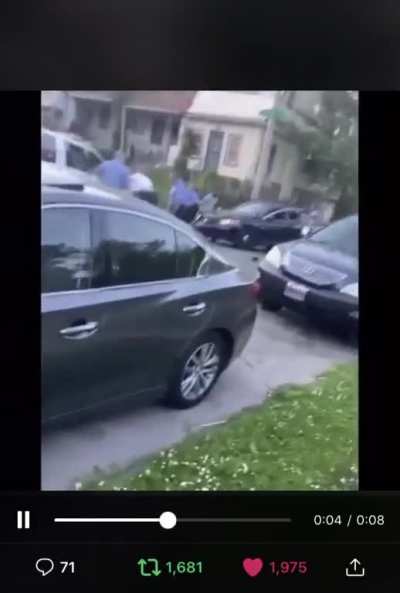 Philly cops arrest man who tells them he cant breath; screams 