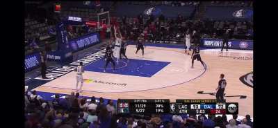 [Highlight] Carlisle decides to play Kristaps and Boban together n they simultaneously miss the basket and rebounding by the small lineup Clippers